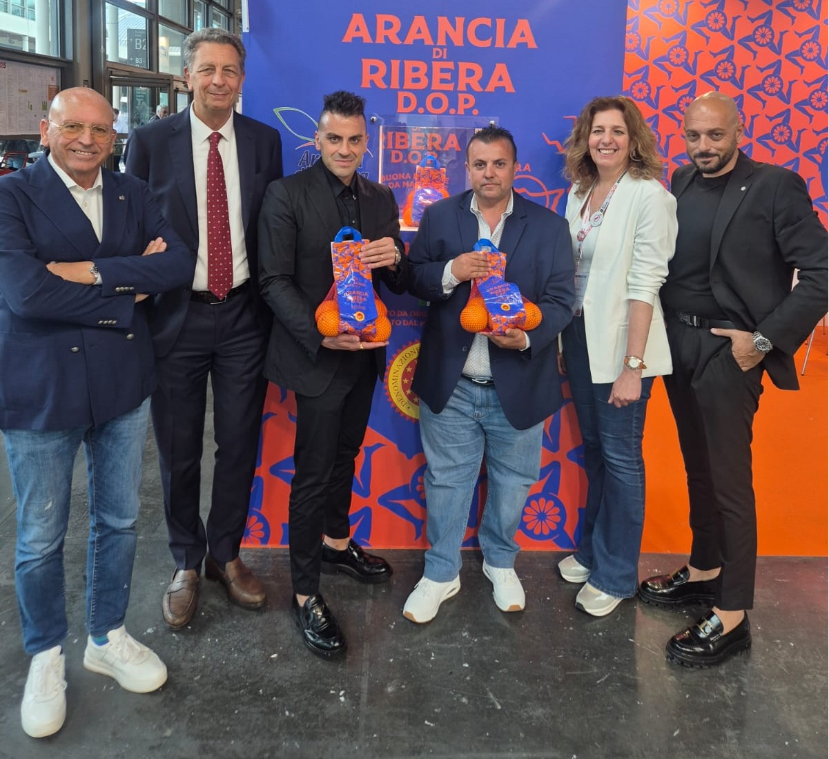 La Rossa IGP incontra la Bionda DOP: a Macfrut nasce l’intesa tra le arance di Sicilia