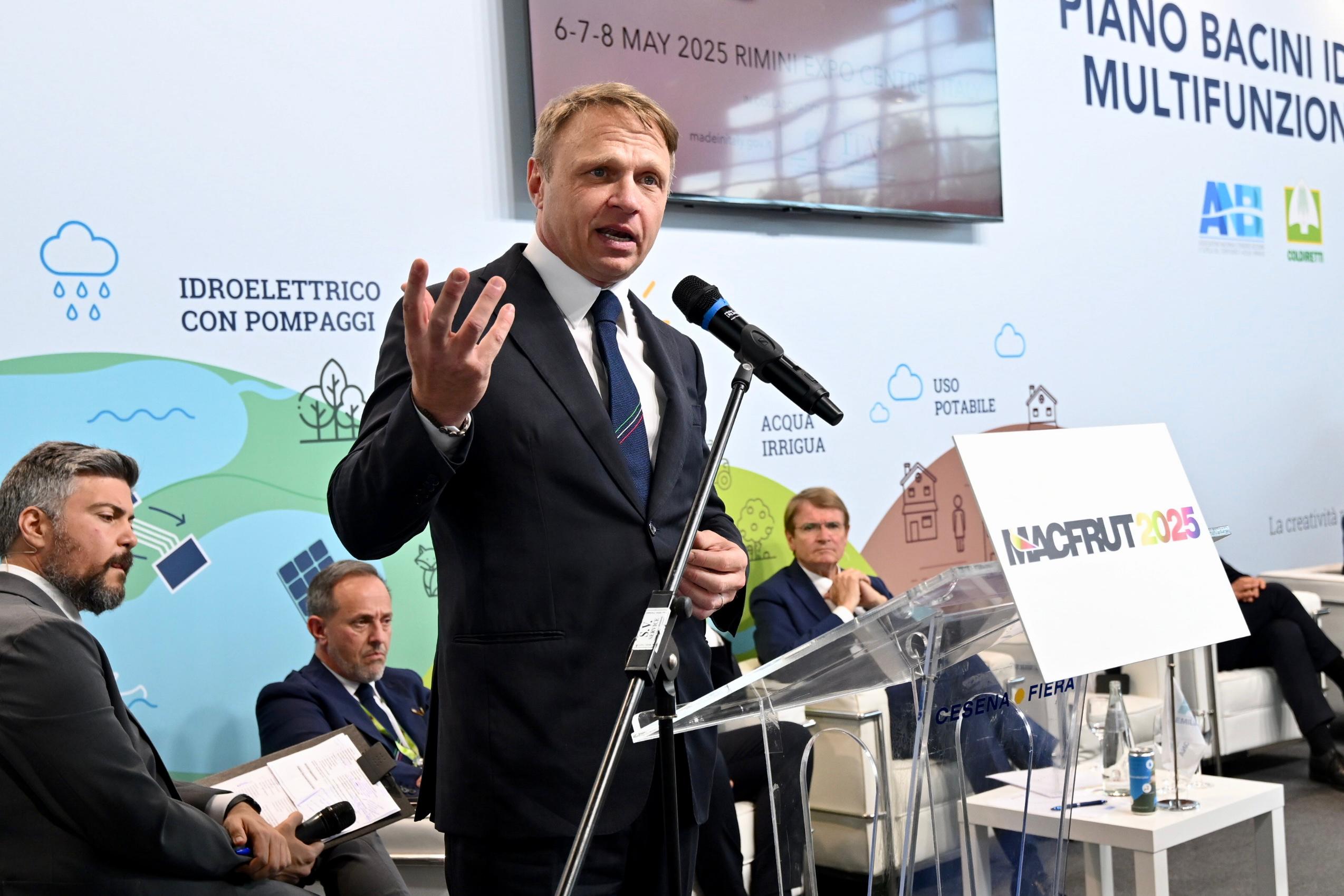 Ministro Francesco Lollobrigida: “Macfrut è una fiera che guarda al futuro”